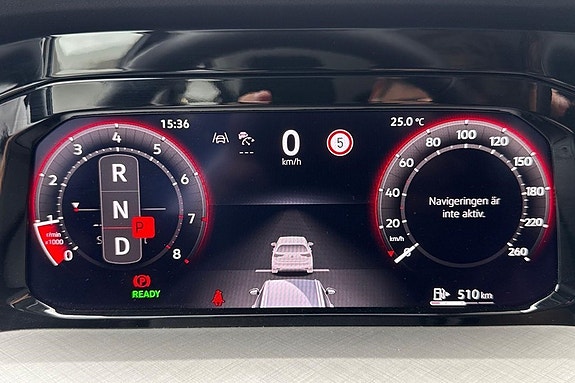 Volkswagen Golf VIII 11 of 15