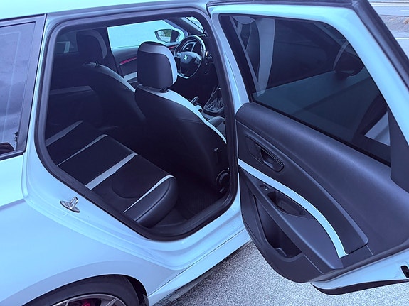 Seat Leon 14 of 28
