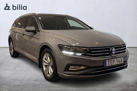 Volkswagen Passat 4 of 22
