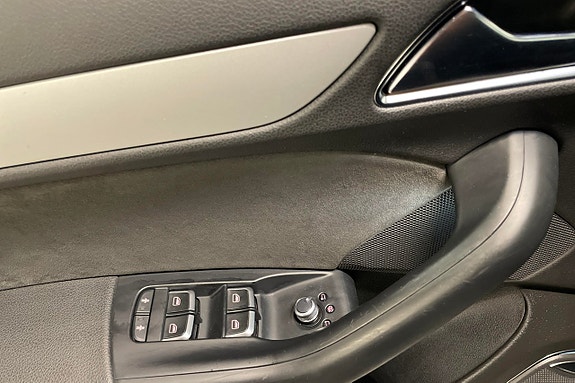 Audi Q3 25 of 30