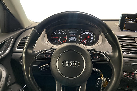 Audi Q3 12 of 30