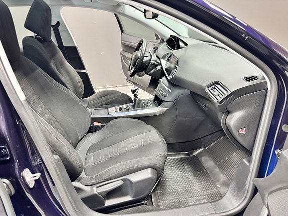 Peugeot 308 SW 6 of 9