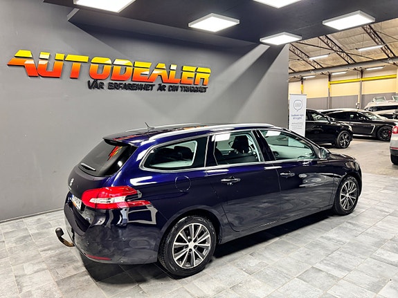 Peugeot 308 SW 3 of 9