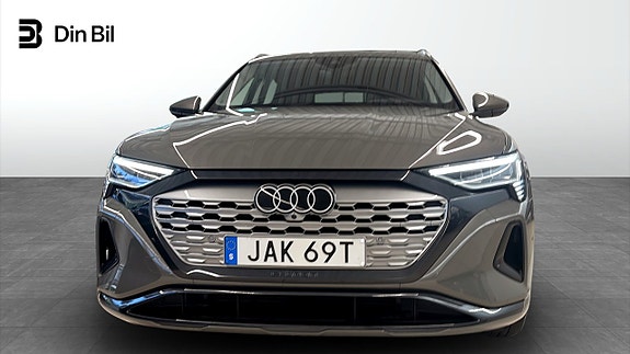 Audi Q8 e-tron 4 of 14