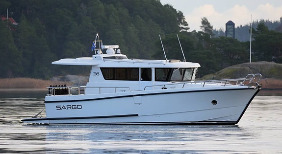 Sargo 36 2 x D6 440hk DPI, Joystick & DPS 9 of 12