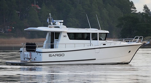 Sargo 36 2 x D6 440hk DPI, Joystick & DPS 6 of 12