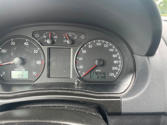 Volkswagen Polo 12 of 15