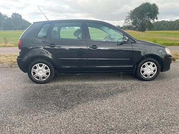 Volkswagen Polo 3 of 15