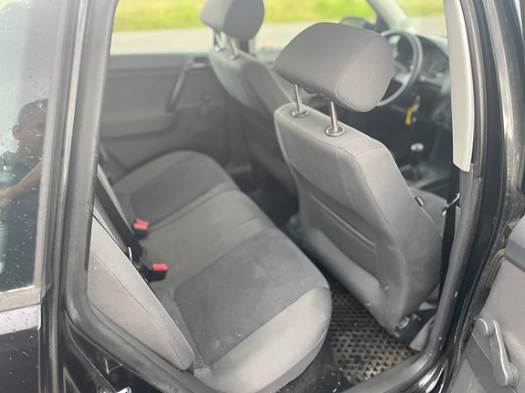 Volkswagen Polo 13 of 15