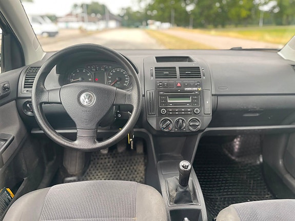 Volkswagen Polo 6 of 15