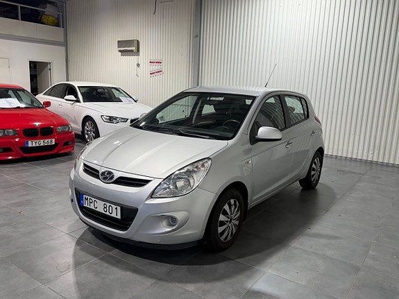 Hyundai i20 4 of 14