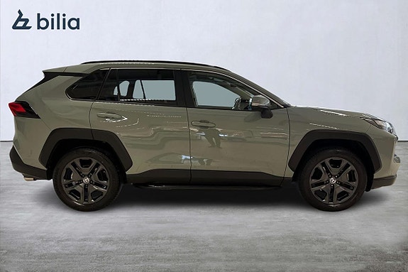 Toyota RAV4 18 of 26
