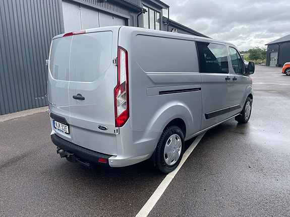 Ford Transit Custom 4 of 8