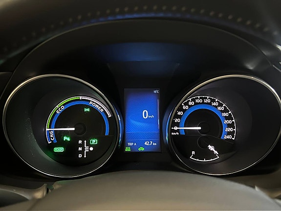 Toyota Auris 16 of 19