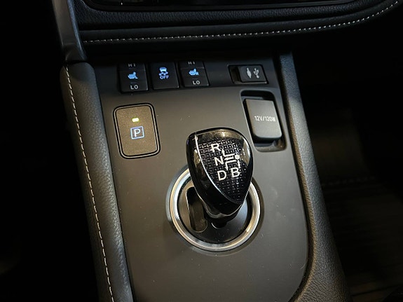 Toyota Auris 11 of 19