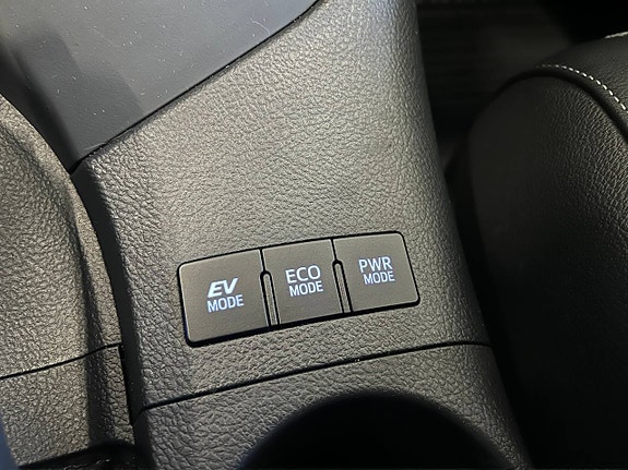 Toyota Auris 12 of 19