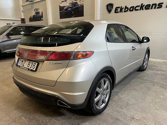 Honda Civic 4 of 17
