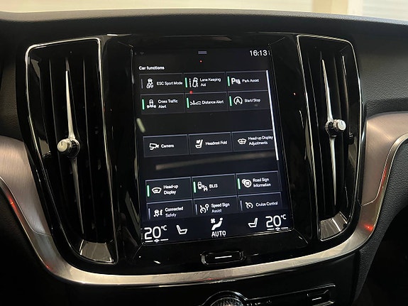 Volvo V60 16 of 23