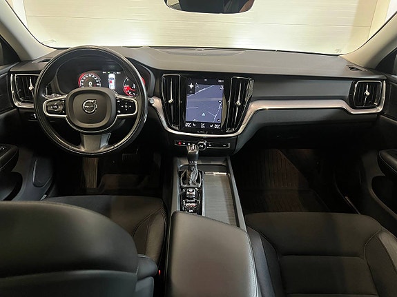 Volvo V60 8 of 23