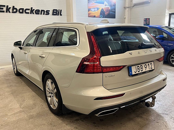 Volvo V60 6 of 23