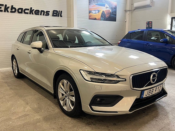 Volvo V60 2 of 23