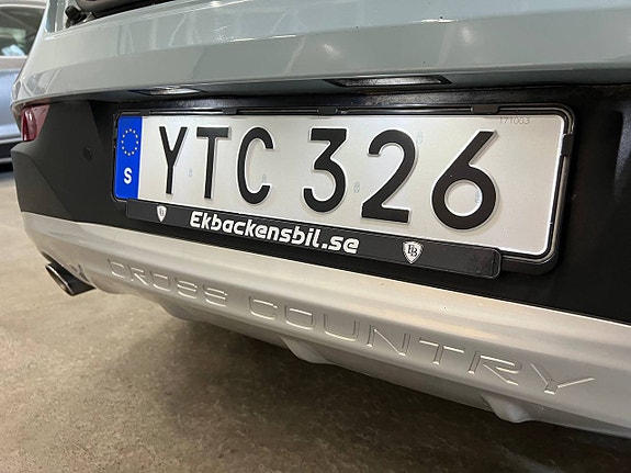 Volvo V40 Cross Country 20 of 20