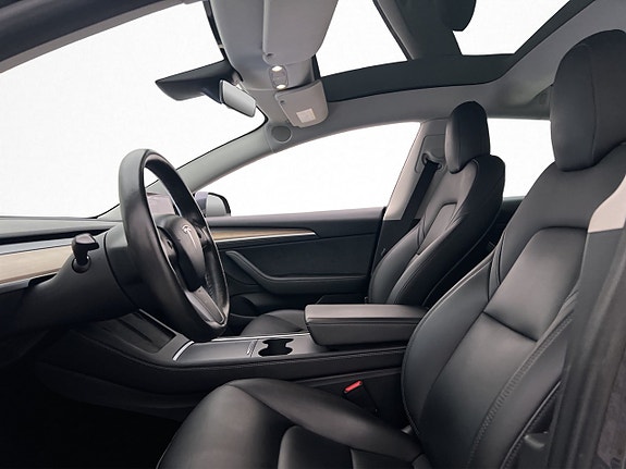 Tesla Model 3 14 of 29