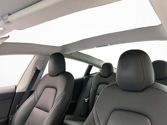 Tesla Model 3 15 of 29