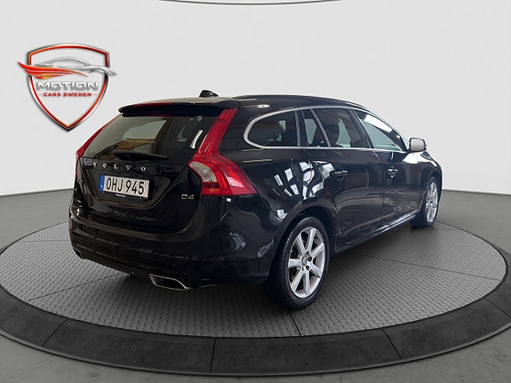Volvo V60 5 of 17