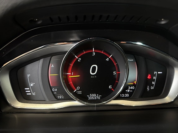 Volvo V60 12 of 17