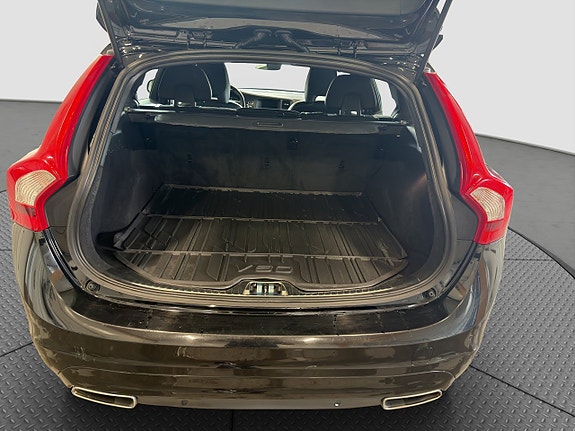 Volvo V60 16 of 17