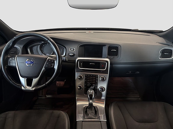 Volvo V60 13 of 17