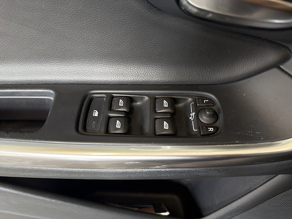 Volvo V60 10 of 17