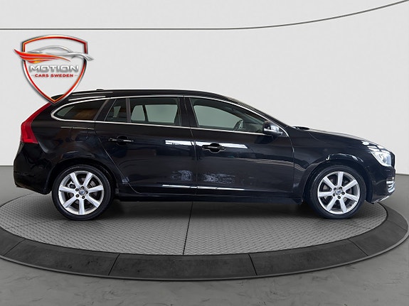 Volvo V60 4 of 17