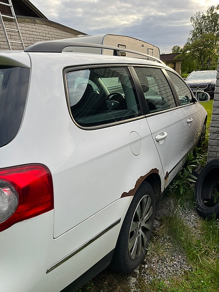 Volkswagen Passat 3 of 7