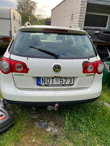 Volkswagen Passat 4 of 7