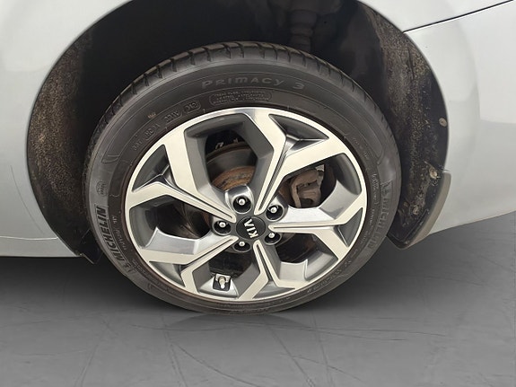 Kia Ceed 30 of 30