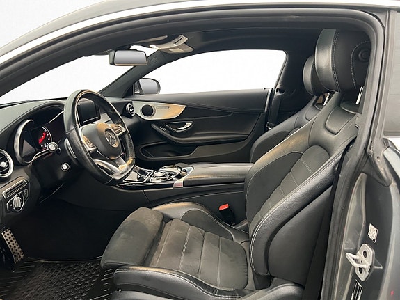 Mercedes-Benz C250 11 of 27