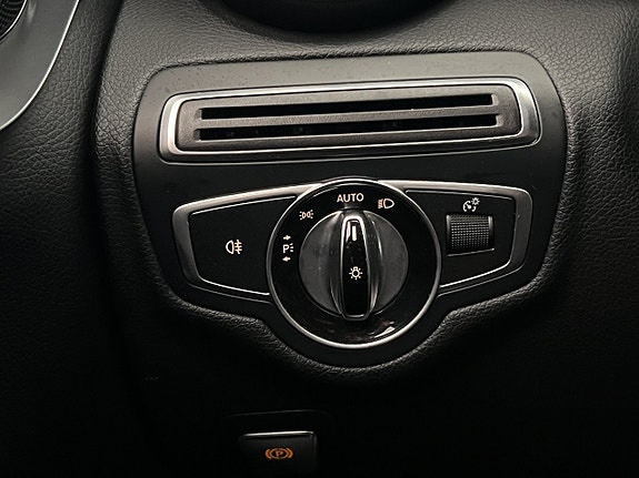 Mercedes-Benz C250 23 of 27