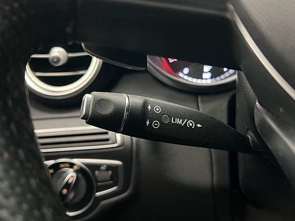 Mercedes-Benz C250 17 of 27