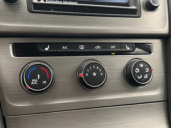 Volkswagen Golf VII 20 of 26