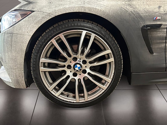BMW 420i 26 of 28