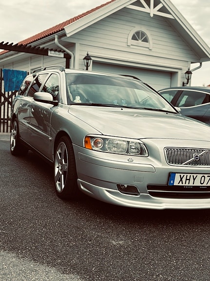 Volvo V70 4 of 10