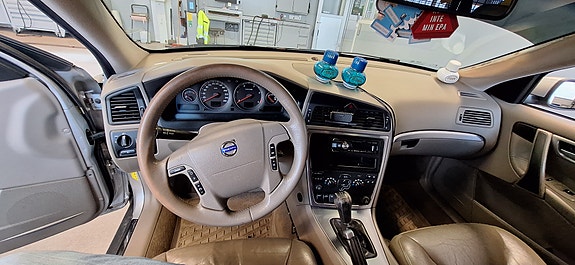 Volvo V70 9 of 10