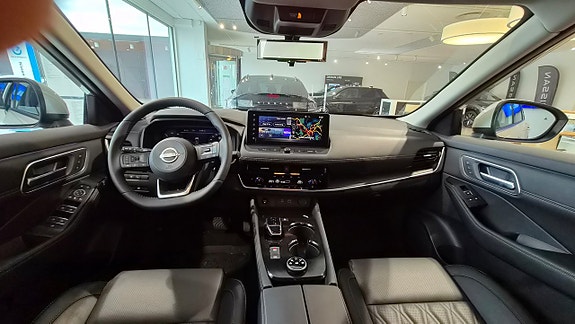 Nissan X-Trail 4 of 15