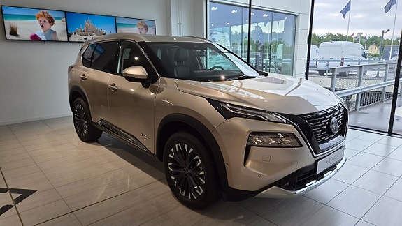 Nissan X-Trail 10 of 15