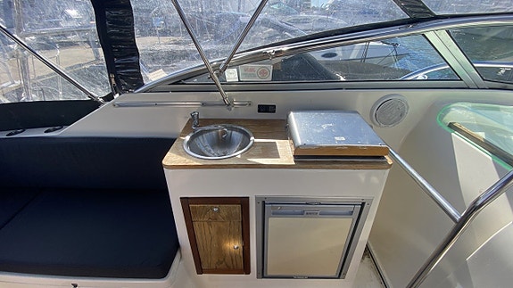 Uttern D68 2010 nya modellen Mercruiser 4,3 MPI 8 of 14
