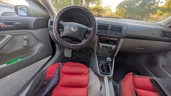Volkswagen Golf IV 11 of 13