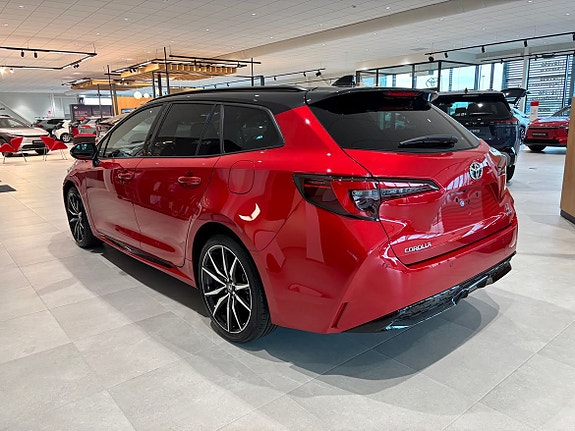 Toyota Corolla 6 of 14