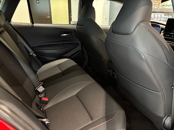 Toyota Corolla 13 of 14